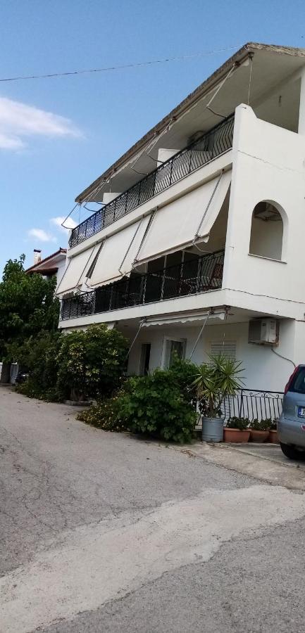 Γεώργιος Παπαϊωάννου Ενοικιαζόμενα Δωμάτια Khrónia 외부 사진